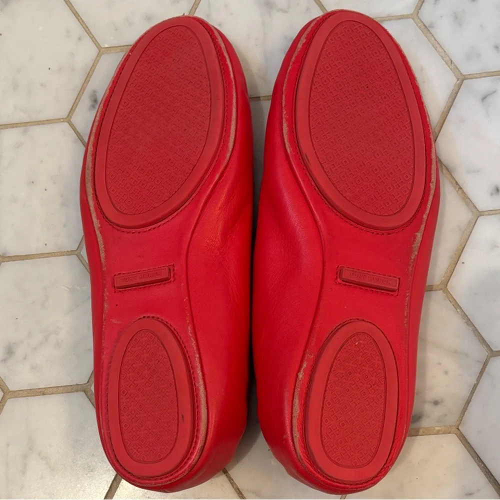 Tory Burch Women's Vibrant Dark Orange Flats - Picture 3 of 3